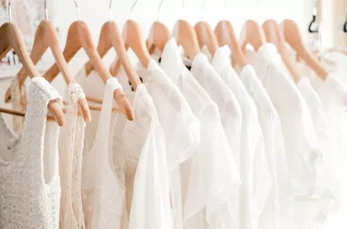 新衣服怎么洗不掉色？只有10%的人做对了！纺织专家揭秘正确洗涤法